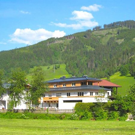 Apartment Riccardo - By Alpen Apartments Kaprun Bagian luar foto