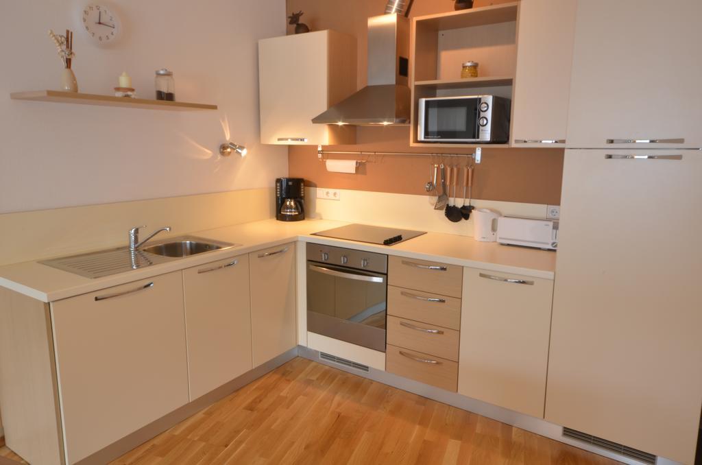 Apartment Riccardo - By Alpen Apartments Kaprun Ruang foto