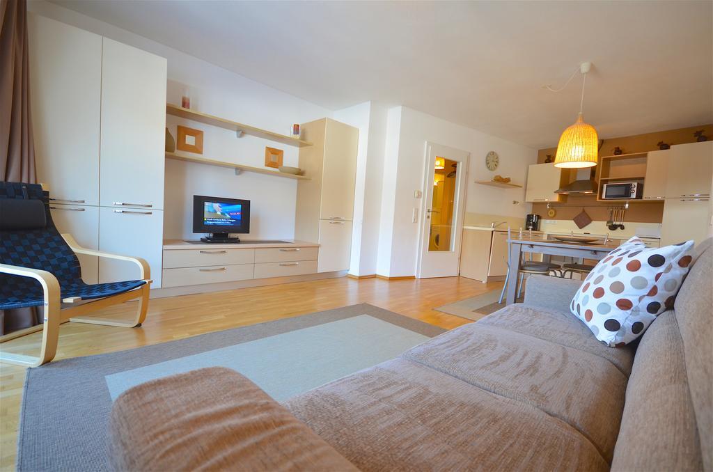 Apartment Riccardo - By Alpen Apartments Kaprun Bagian luar foto